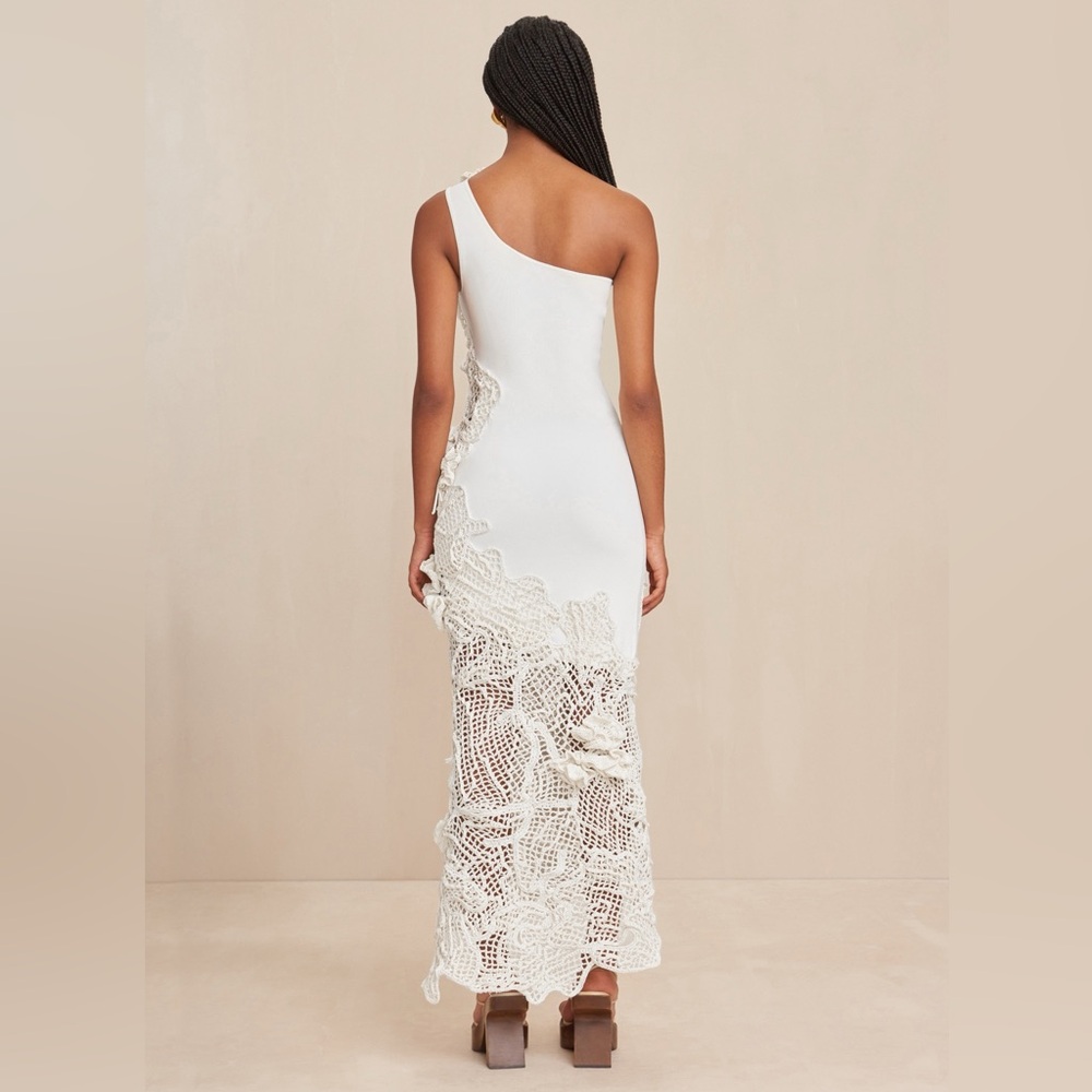 Cult Gaia
GALLA CROCHET GOWN - Picture 5 of 11